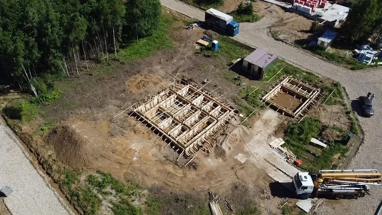 Заливка фундамента деревянного дома